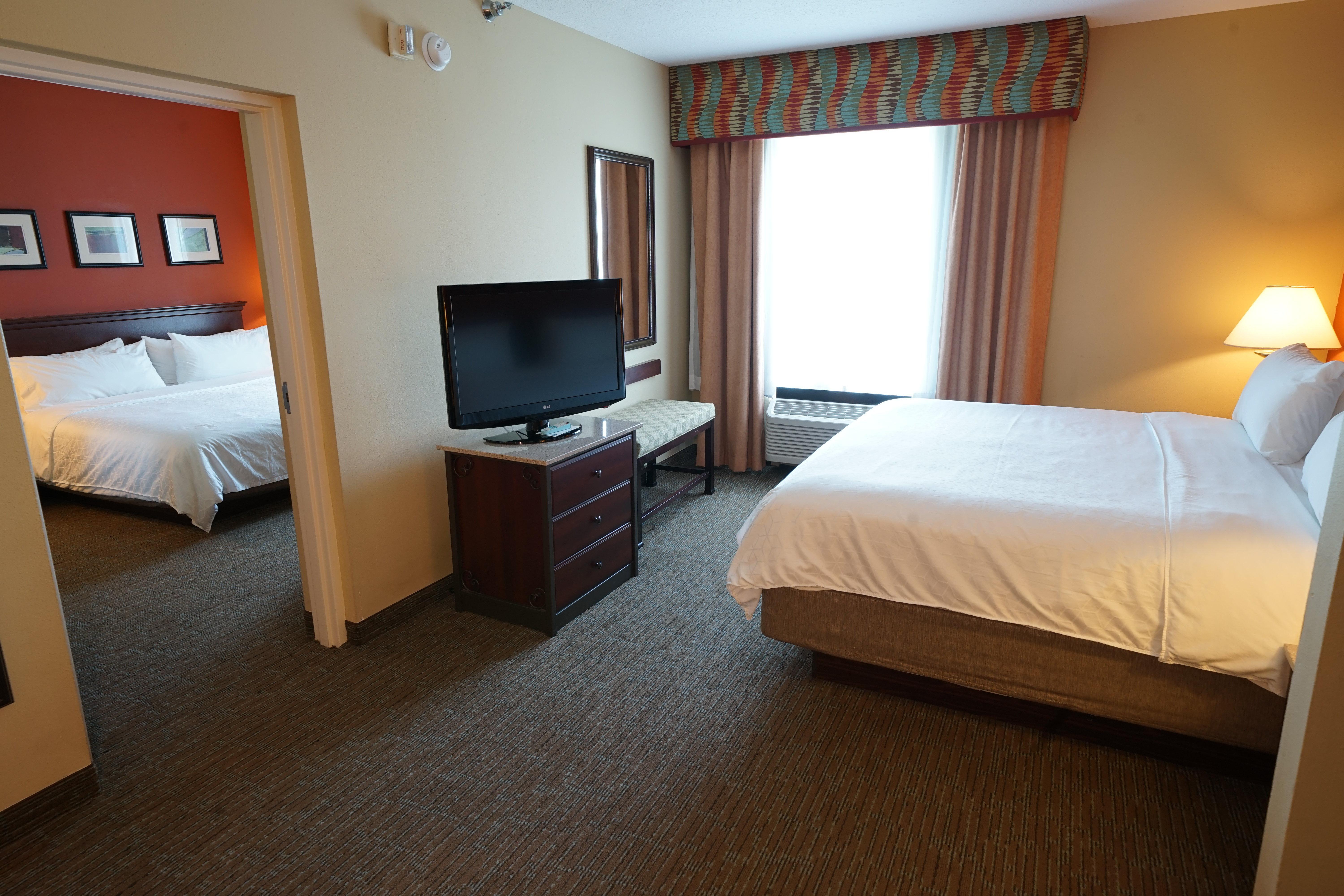 Holiday Inn Express Hotel & Suites Tampa-Oldsmar By Ihg Exterior foto