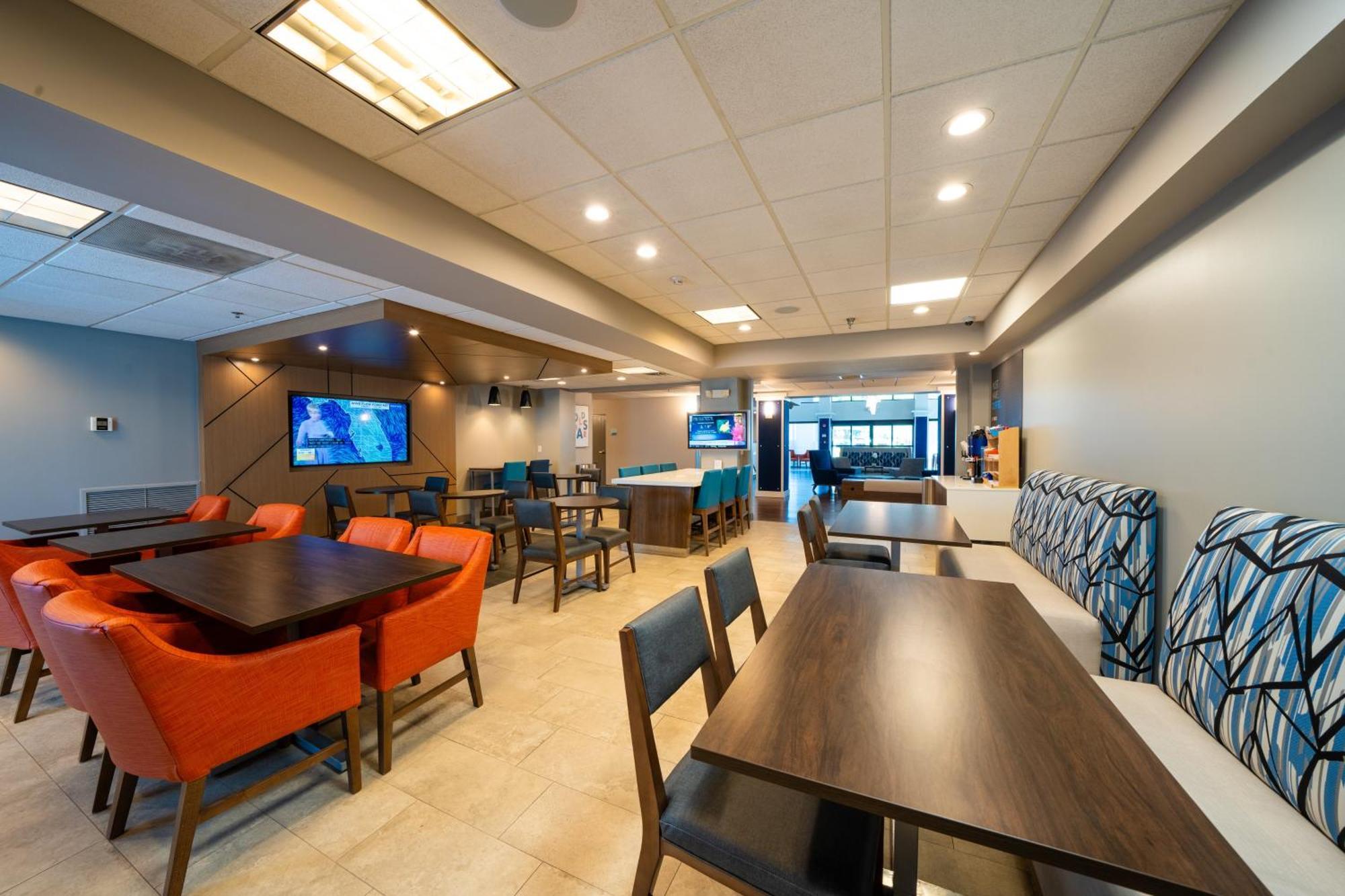 Holiday Inn Express Hotel & Suites Tampa-Oldsmar By Ihg Exterior foto
