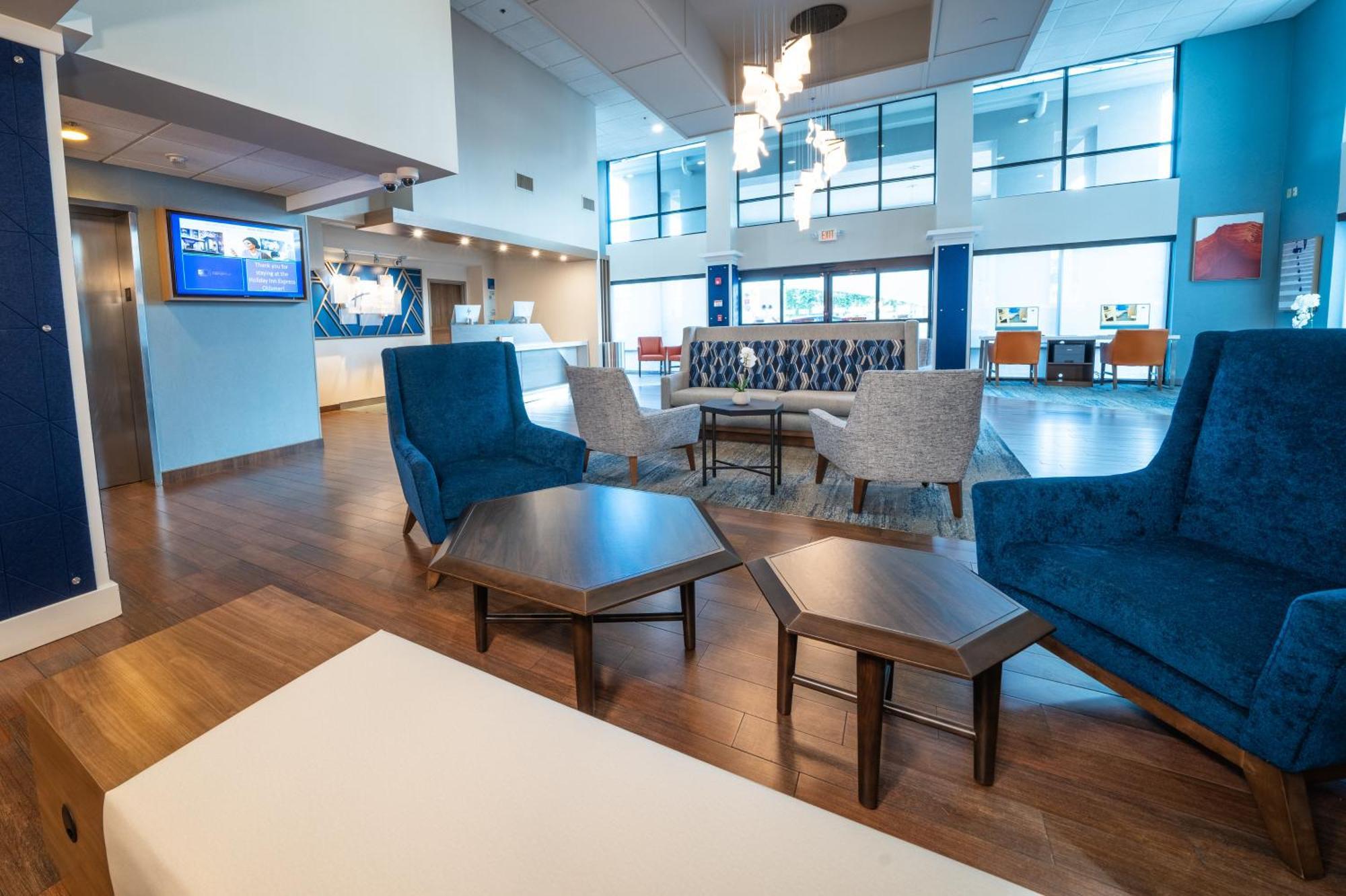 Holiday Inn Express Hotel & Suites Tampa-Oldsmar By Ihg Exterior foto