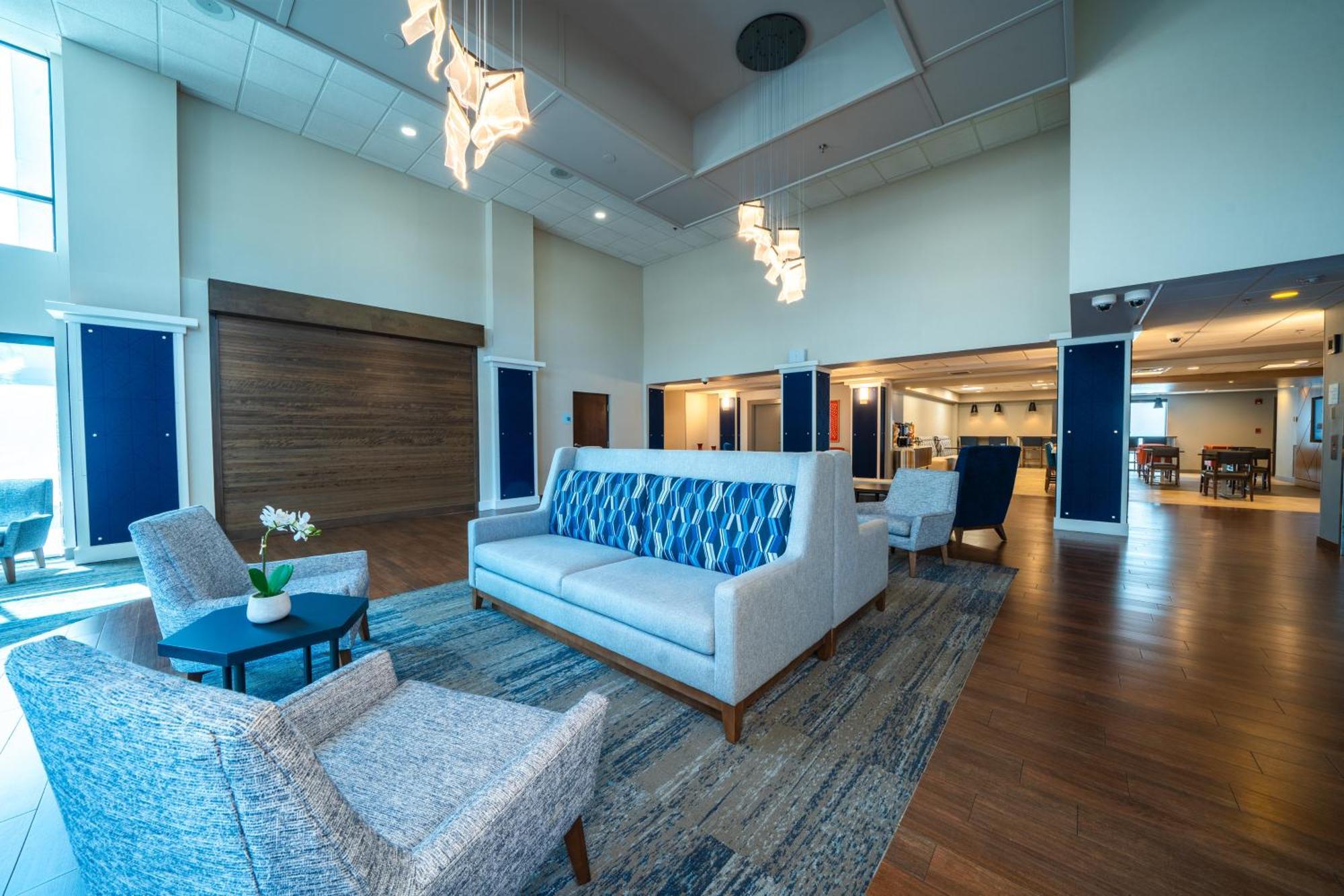 Holiday Inn Express Hotel & Suites Tampa-Oldsmar By Ihg Exterior foto