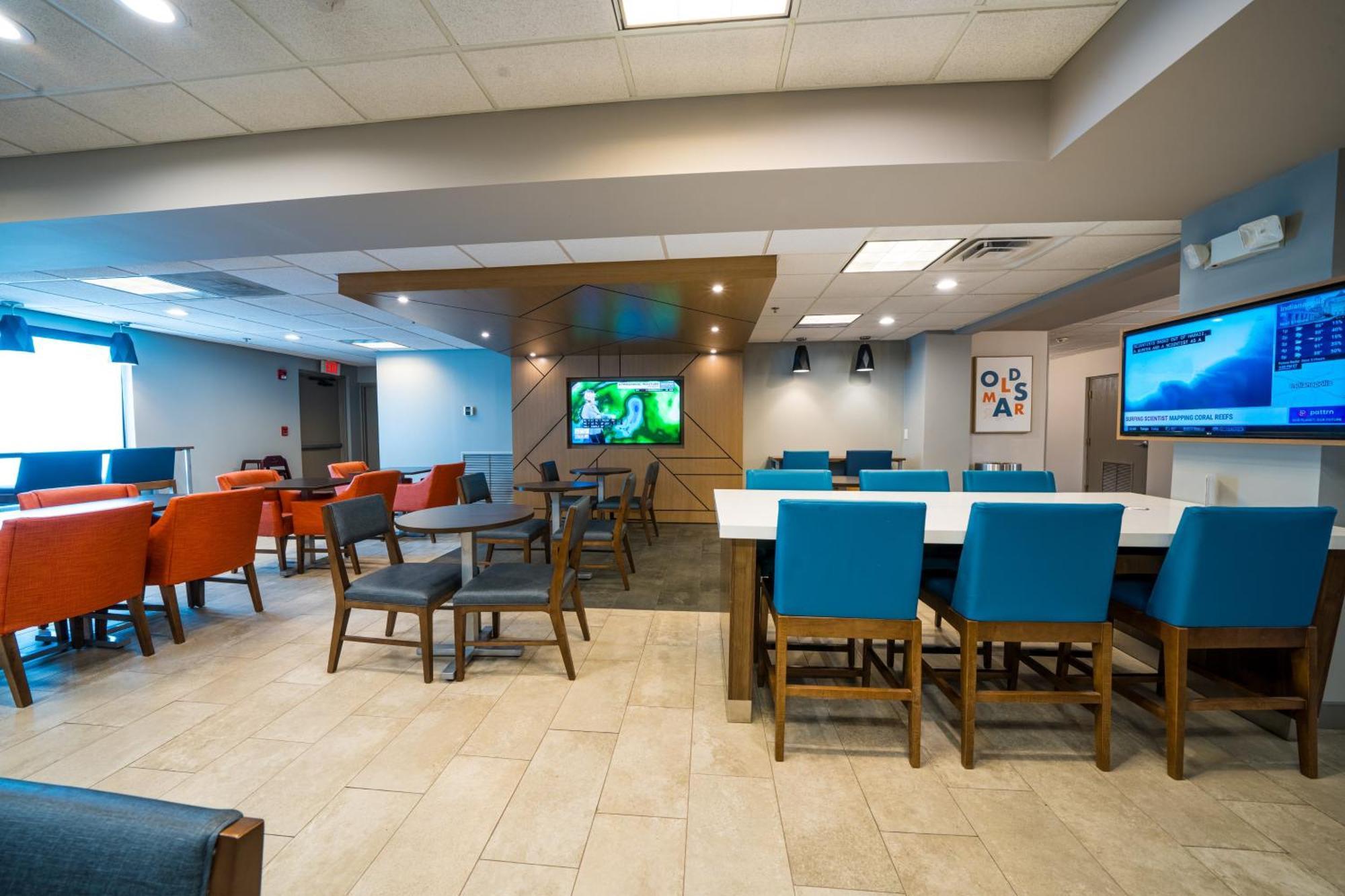 Holiday Inn Express Hotel & Suites Tampa-Oldsmar By Ihg Exterior foto