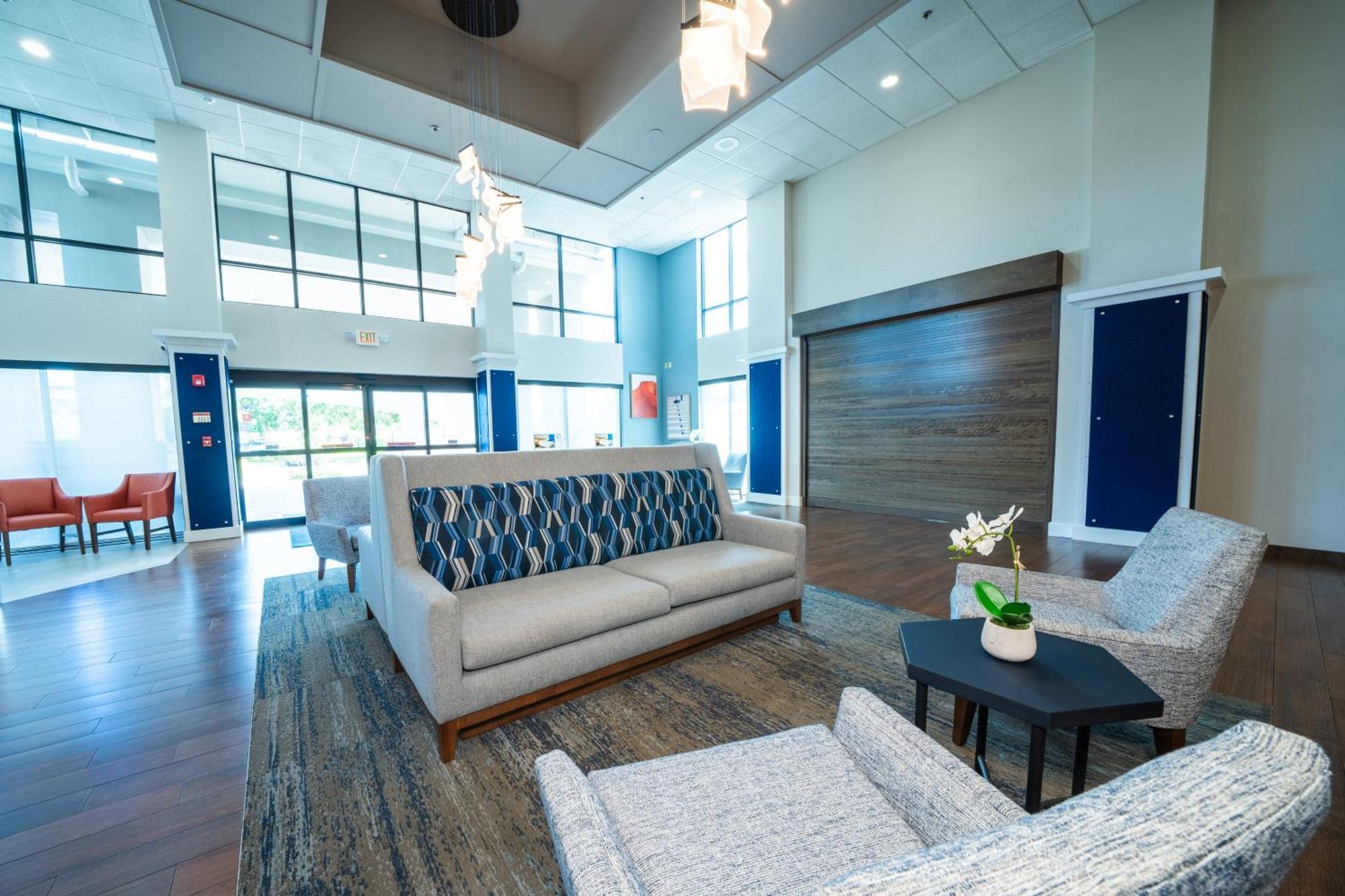 Holiday Inn Express Hotel & Suites Tampa-Oldsmar By Ihg Exterior foto